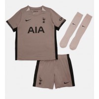 Fotballdrakt Barn Tottenham Hotspur Cristian Romero #17 Tredjedraktsett 2023-24 Kortermet (+ Korte bukser)